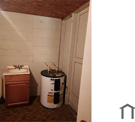 Studio, 2110 sqft, $795 — Photo 4