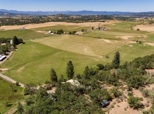 477 Worthington Rd, Eagle Point, OR 97524