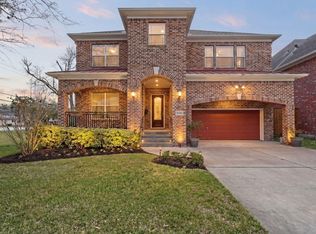 5103 Chestnut St, Bellaire, TX 77401