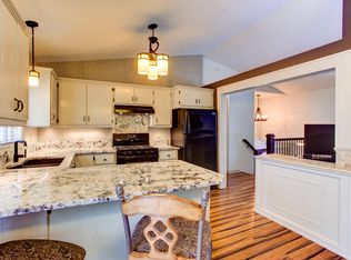 529 Market St S, Shakopee, MN 55379