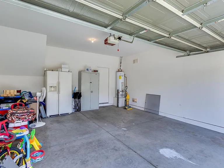 620 E Banelli Pl — Photo 11