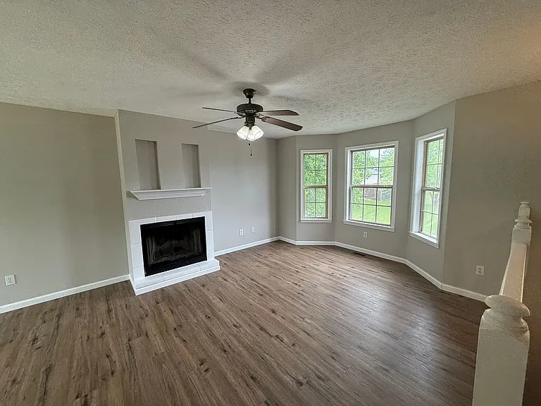 414 W Black Oak Rd — Photo 3