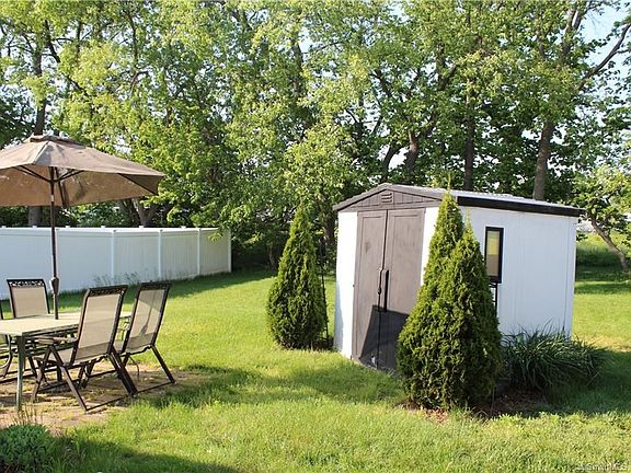 Additional storage in shed