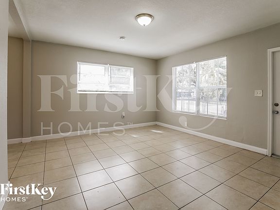2nd image of 1250 NE 207th Ter