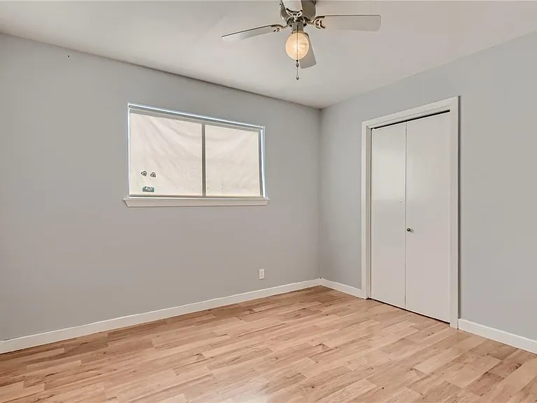 6803 Esther Dr — Photo 10