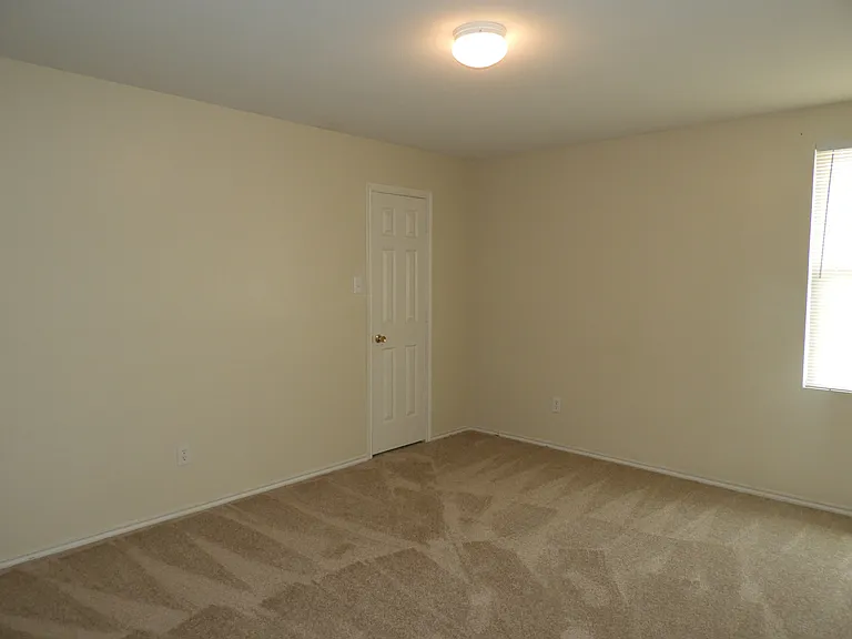 12914 Vassar Dr — Photo 16