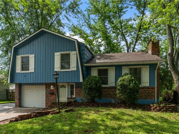 6401 E 120th Ter, Grandview, MO 64030