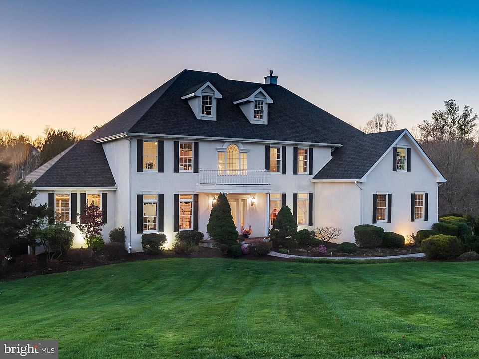 1st image of 119 Stonepine Dr