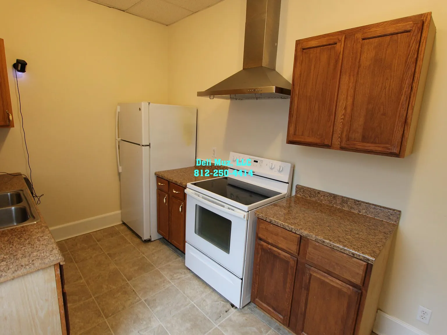 3 bed, 1.5 bath, 1100 sqft, $800 — Photo 2