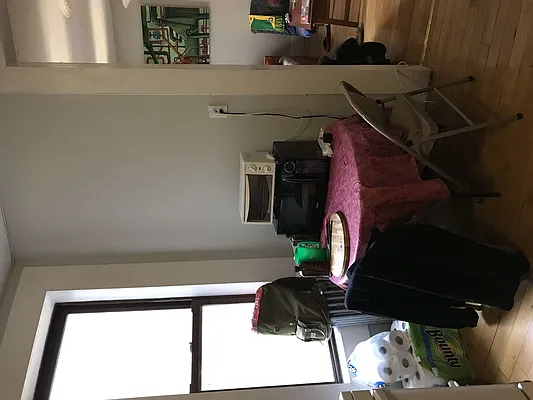 Rented by Nooklyn NYC LLC | media 12