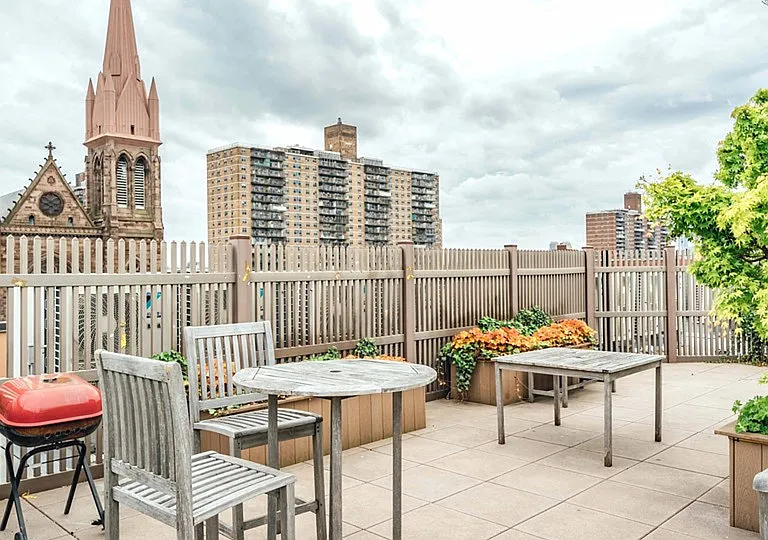 146 Meserole St #5D — Photo 33