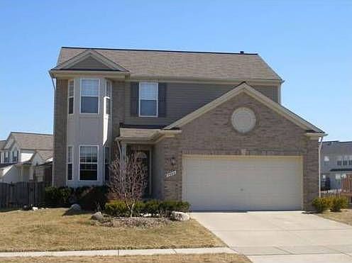 1st image of 7460 Essex Dr