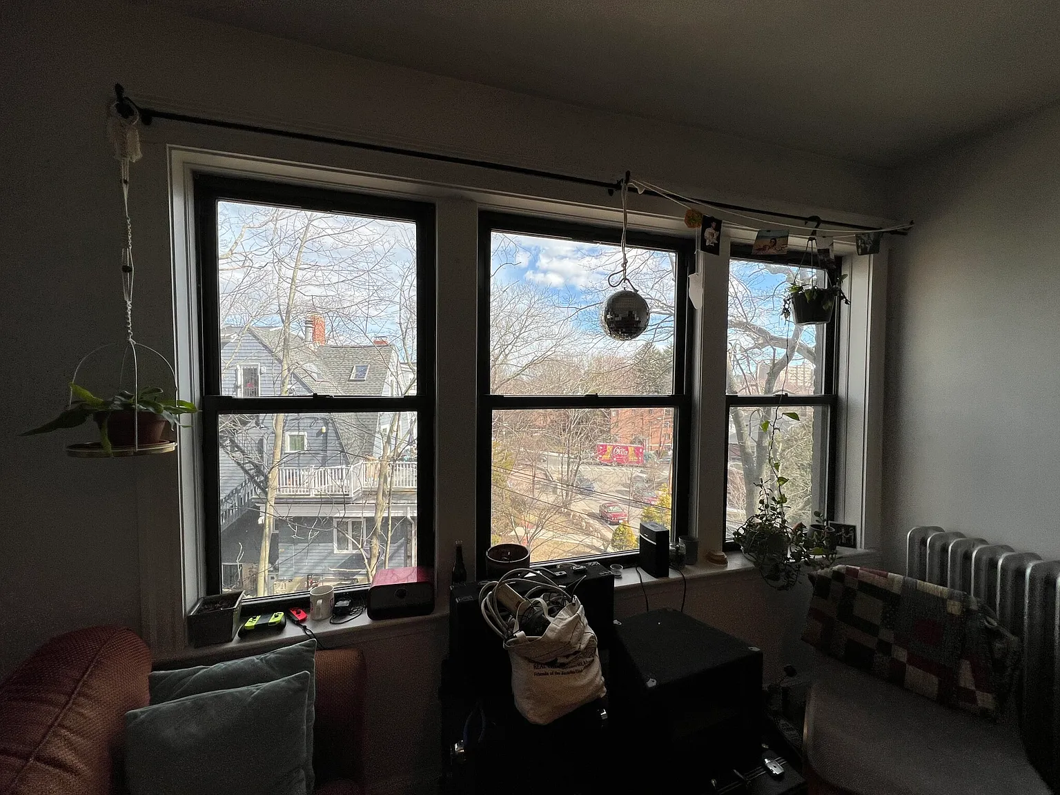 4 bed, 2.0 bath, $4,000 — Photo 3