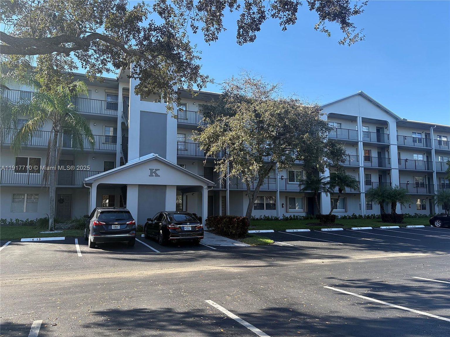 1300 SW 125th Ave APT 204K