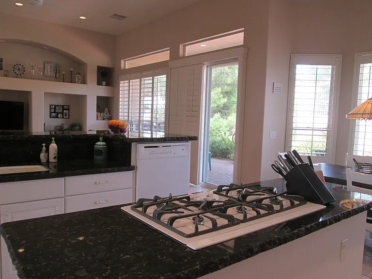 5745 E Sunset Point Dr — Photo 10