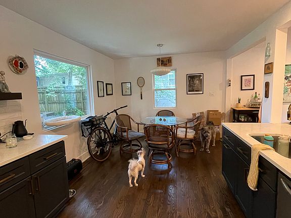 5th image of 707 Oak Rd