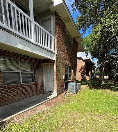603 Colonial Dr #2