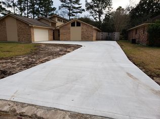 7065 Firethorn Dr, Beaumont, TX 77708