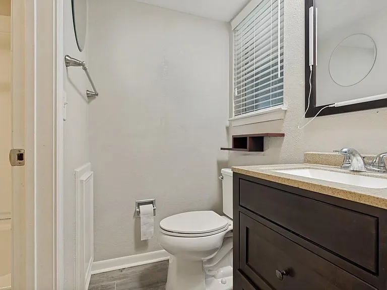 2623 Foliage Green Ln — Photo 10