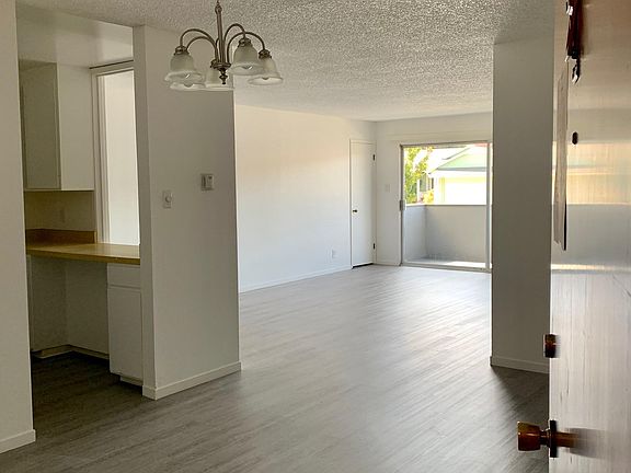 2nd image of 1840 Sequoia Ave #2/2