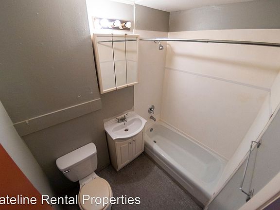 4th image of 7902 Venus St #4