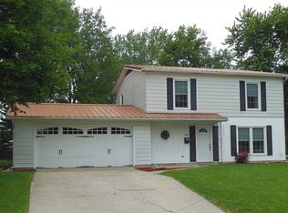 209 Park Ln, Butler, IN 46721