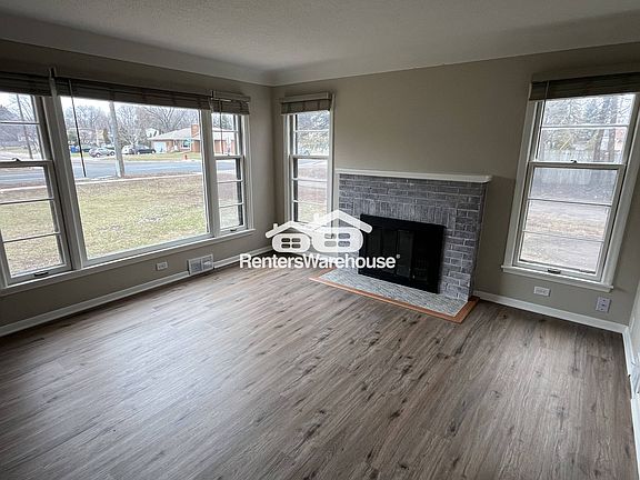 4th image of 10152 Lyndale Ave S Unit A