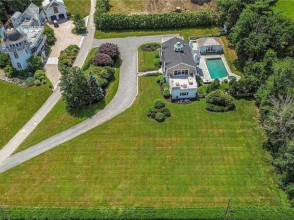 3rd image of 1 Harbor View Dr