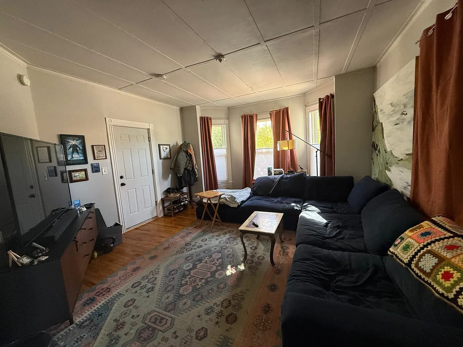 2 bed, 1250 sqft, $2,100 — Photo 3