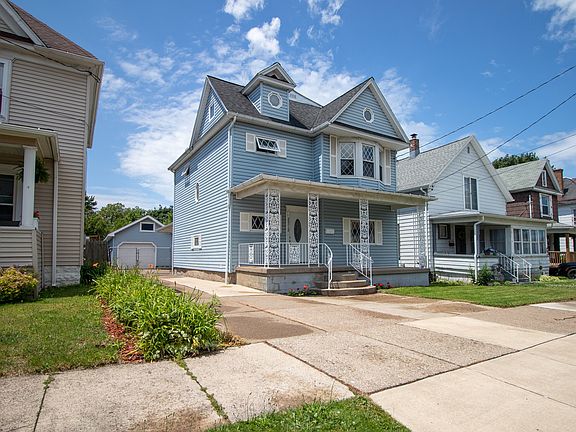 3rd image of 2218 Poplar St