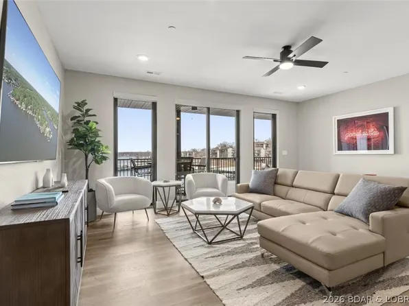 182 Vintage Dr #2F, Lake Ozark, MO 65049