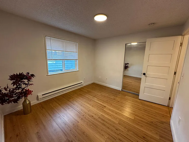 Manitou Park Apartments — Photo 9