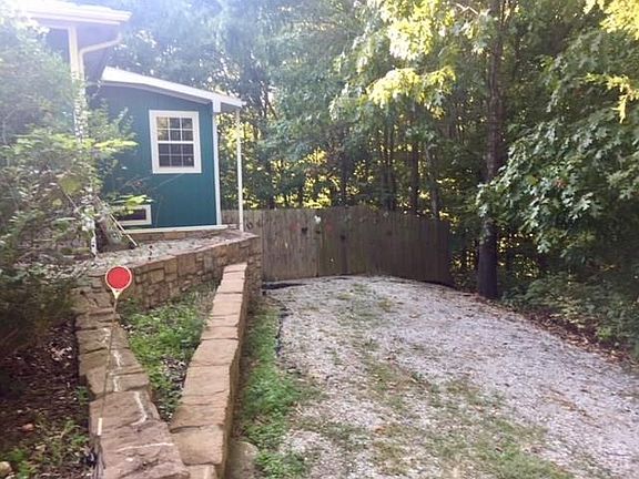 4th image of 1 Julletta Cir