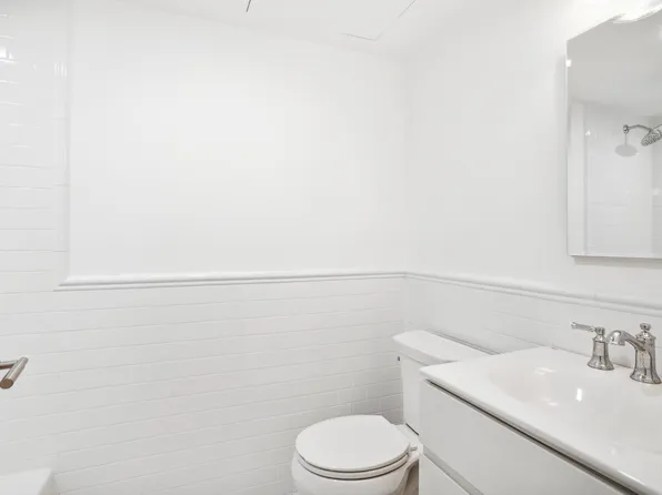119 Henry Street image 12 of 13