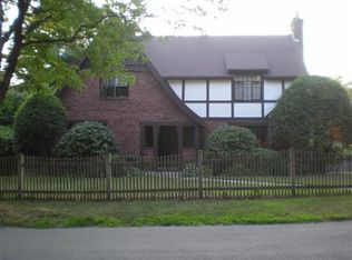 21 Laudholm Rd, Newton, MA 02458