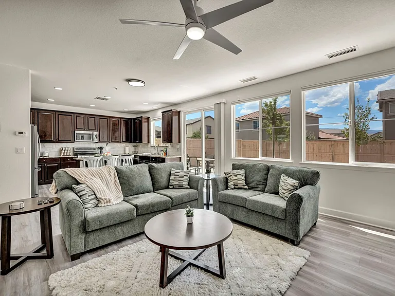 10677 Foxberry Park Dr — Photo 16