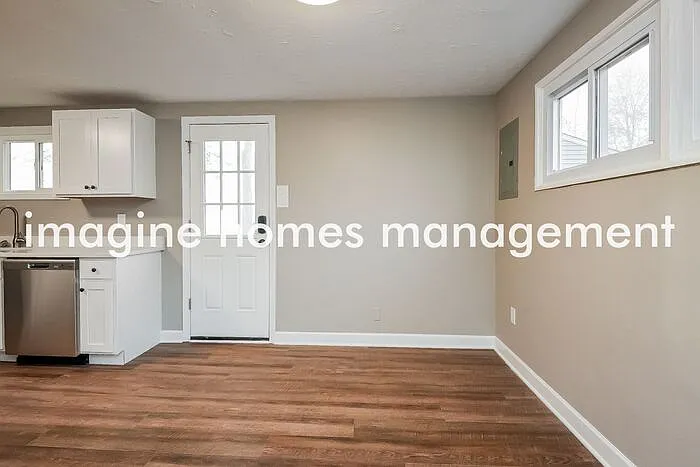 1910 Dooridge Dr — Photo 5