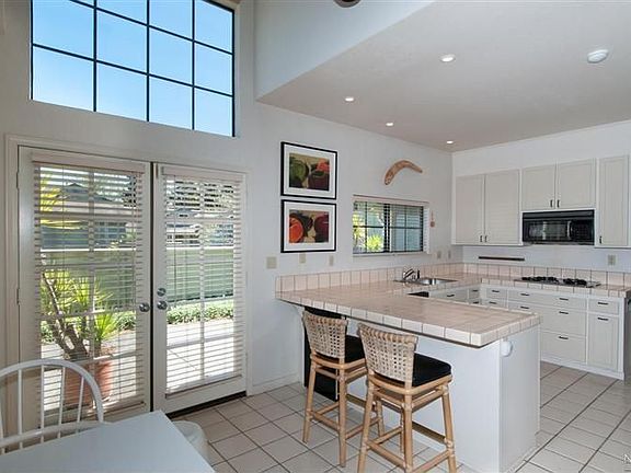 5th image of 843 Princeton Dr