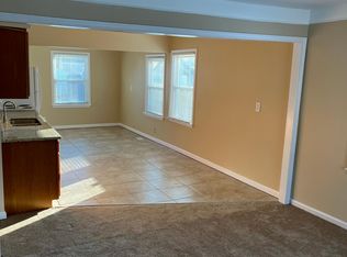 510 E Harwood Ave, Madison Heights, MI 48071
