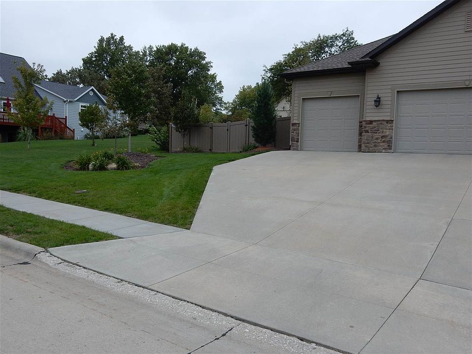 2001 Country Meadows Pl Beatrice NE 68310 Zillow