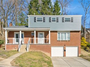 456 Fielding Dr, Pittsburgh, PA 15235