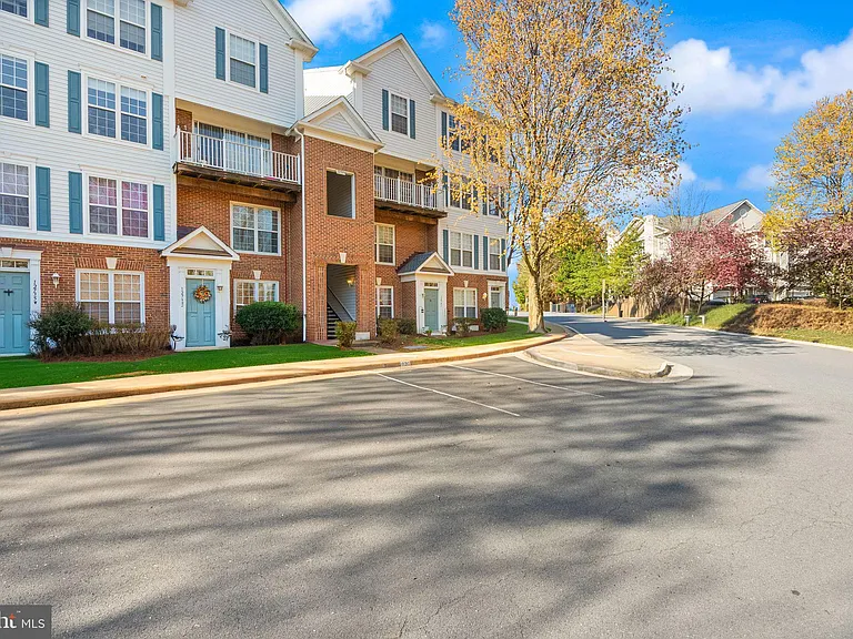 12739 Fair Crest Ct #301 — Photo 3
