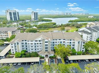 360 Horse Creek Dr APT 106, Naples, FL 34110