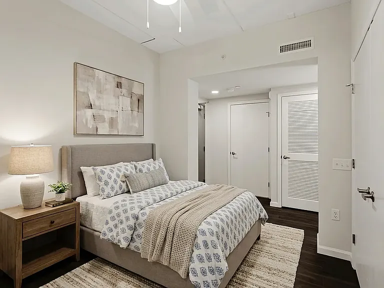 Gallery 118 — Photo 30