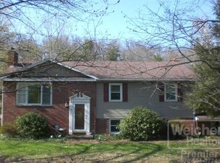 2662 Crossroads Dr, Lewisburg, PA 17837