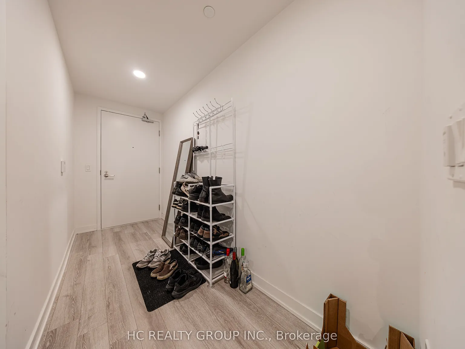 2 bed, $3,100 — Photo 4