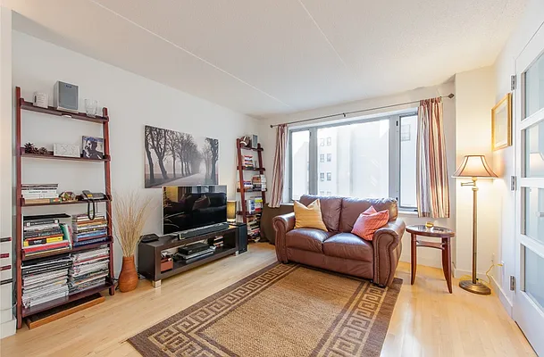 Sold by Evans Nye, Inc | media 6