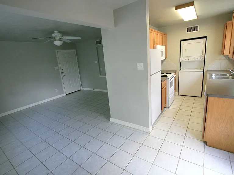 4402 Boyett St #A-D — Photo 7