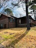 2nd image of 301 Heather Ln