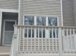 1555 Wayzata Blvd W #E, Long Lake, MN 55356